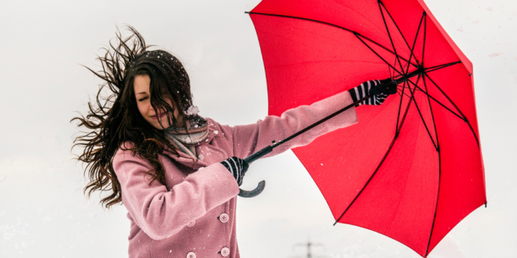 Freezing Rain Expected Sunday with Milder Temperatures Overnight in Southern Ontario phone s 2025 12 27t183228.510 1024x576