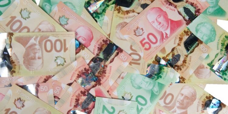 Many GTA Renters Spending More Than Half Their Income on Housing: Survey rents income canada toronto 1024x680