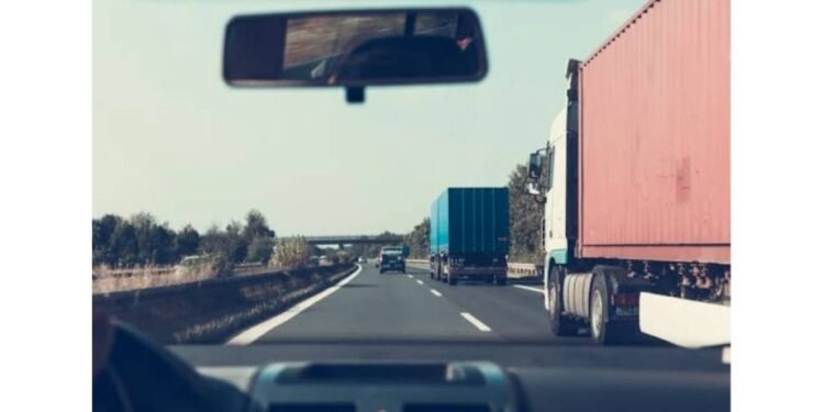 66 Driving Schools Shut Down Across Ontario for Failing to Meet Standards trucks on highway 1024x461