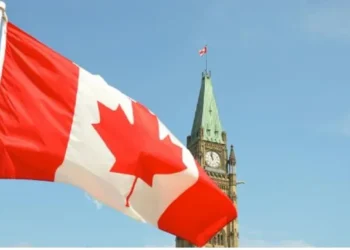 canada flag parliament