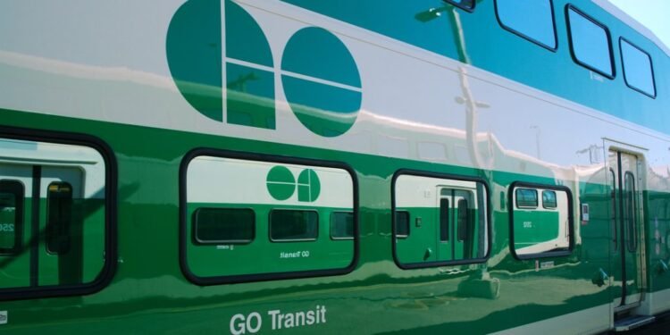 lakeshore east go trains 1 1024x524