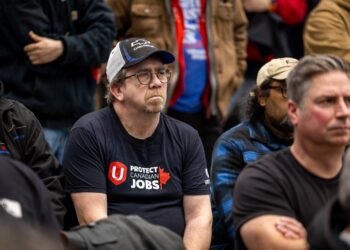 protect canadian jobs 1024x683